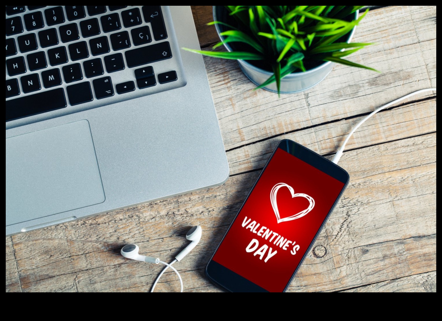 Tech Treasures: Φουτουριστικά δώρα για τη σύγχρονη ημέρα του Αγίου Βαλεντίνου