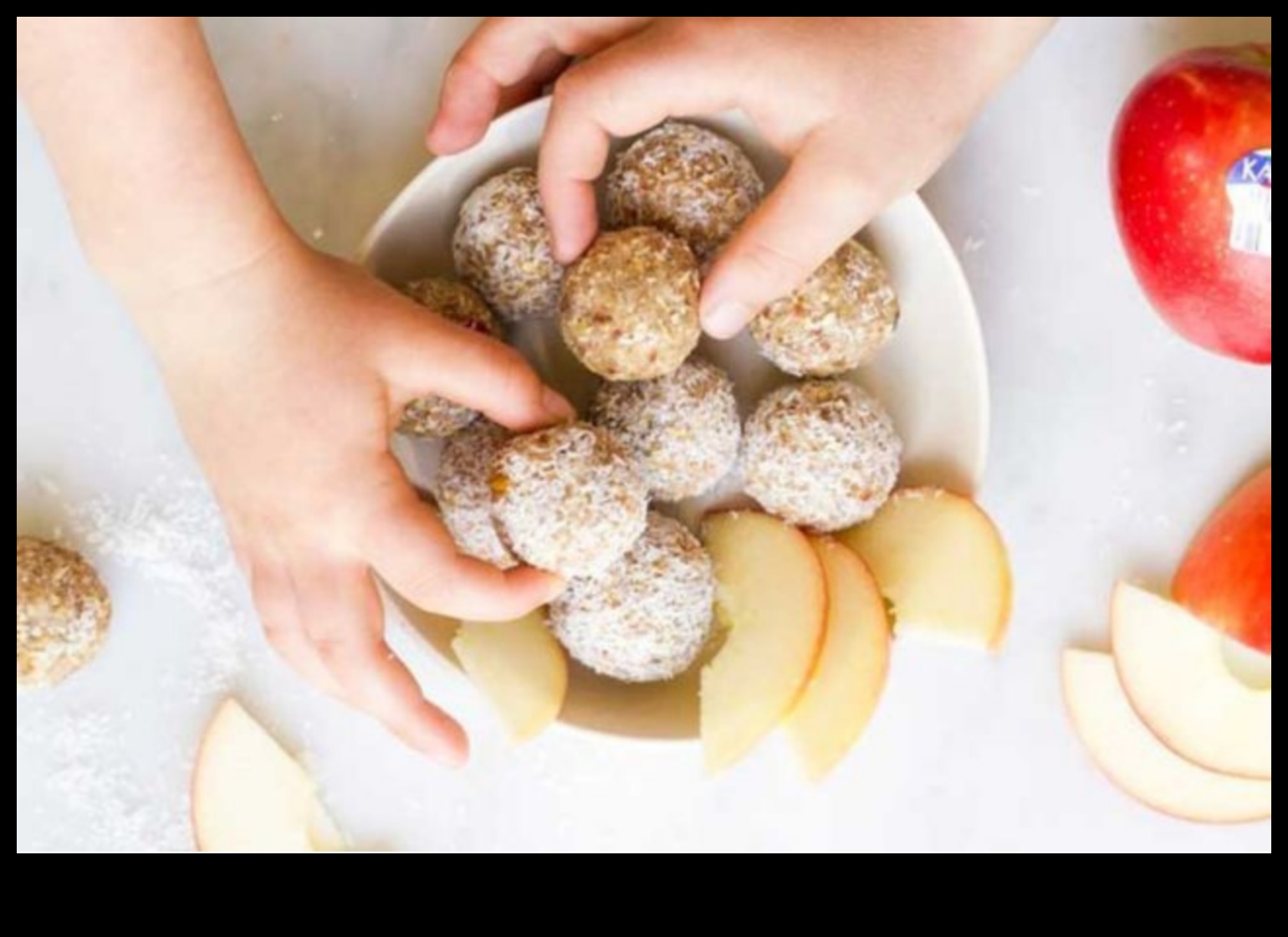 Μπουκιές Bliss Νόστιμες και θρεπτικές συνταγές για το μωρό σας 4 Bite-Sized Bliss: Culinary Creations Tailored for Your Baby