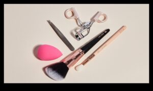 Exploring Niche Makeup Tools: Innovative Instruments for Specialty Techniques
