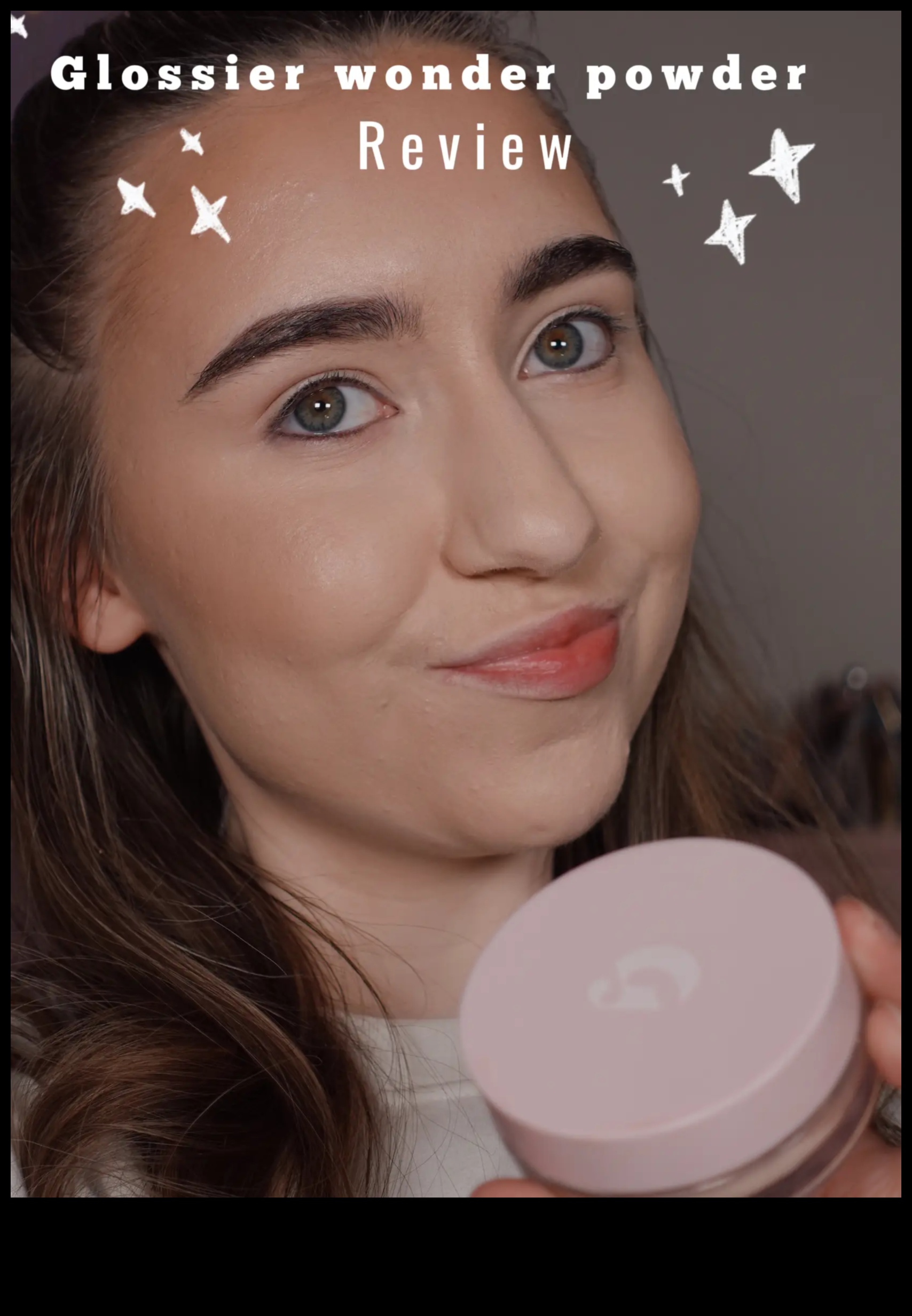 Weightless Wonders Ελαφριές πούδρες για φυσική εμφάνισηΟ τέλειος τρόπος για να επιτύχετε ένα φρέσκο, ευάερο και αβίαστο φινίρισμα. 1 Weightless Wonders: Ελαφριές πούδρες για φυσική εμφάνιση