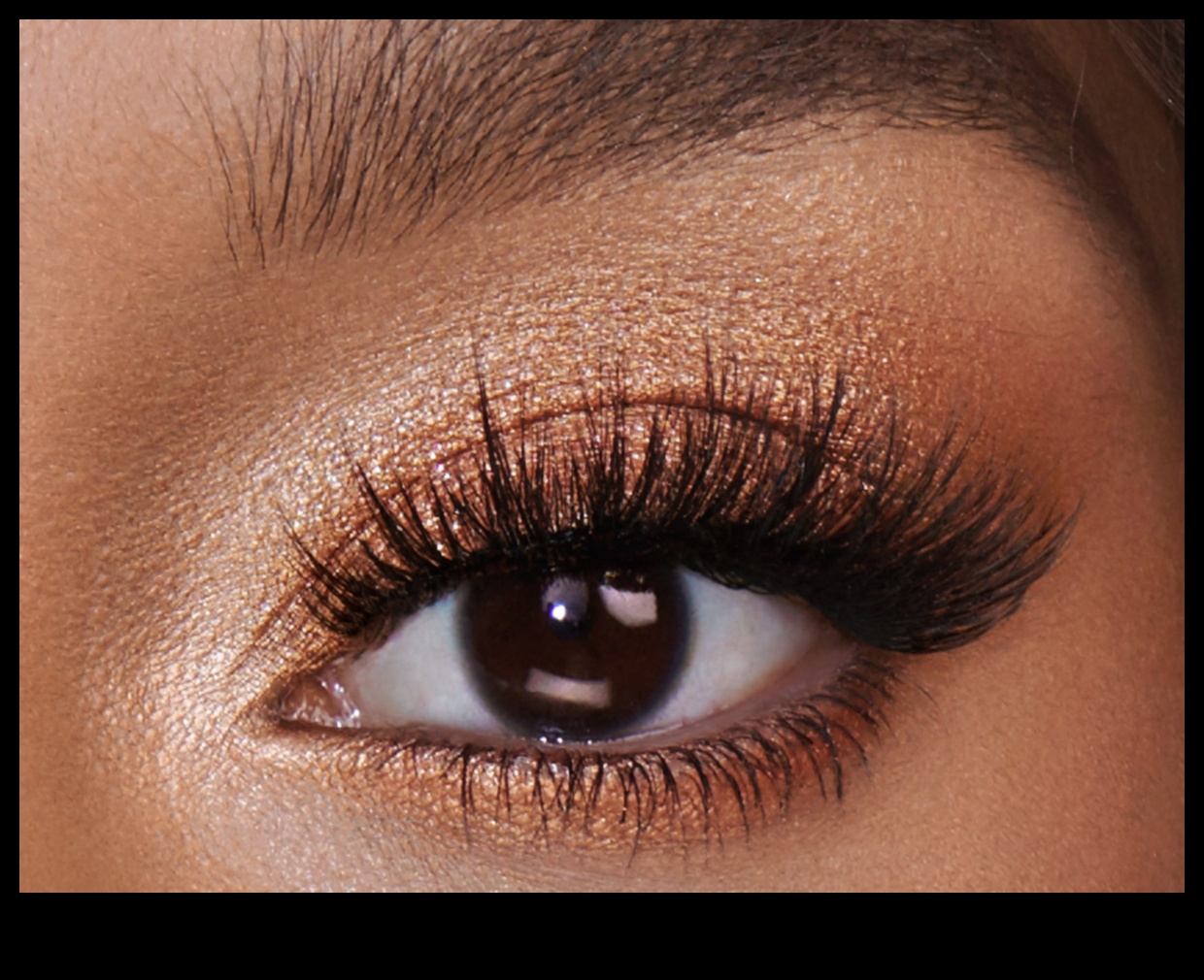 Η απόλυτη λίστα ελέγχου βραδινού μακιγιάζ: Είσαι προετοιμασμένη;